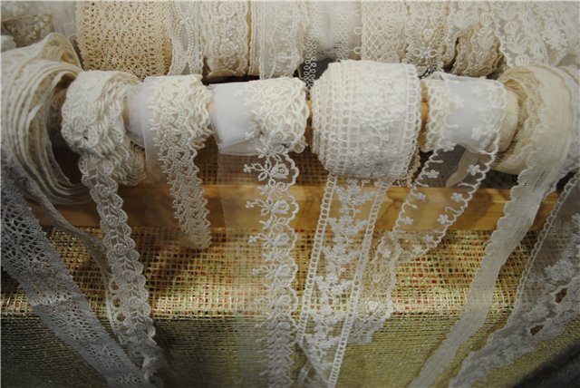 Выставка на Тишинке "Атмосфера творчества". Октябрь 2014. Начнем со второго этажа