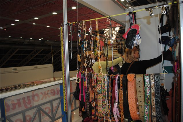 Выставка на Тишинке "Атмосфера творчества". Октябрь 2014. Начнем со второго этажа