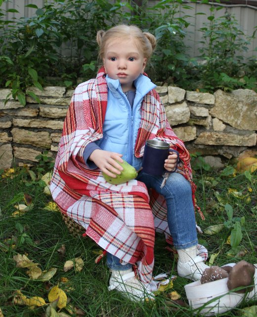 Весь день стоит как бы хрустальный, и лучезарны вечера... Куклы реборн Елены Ядриной