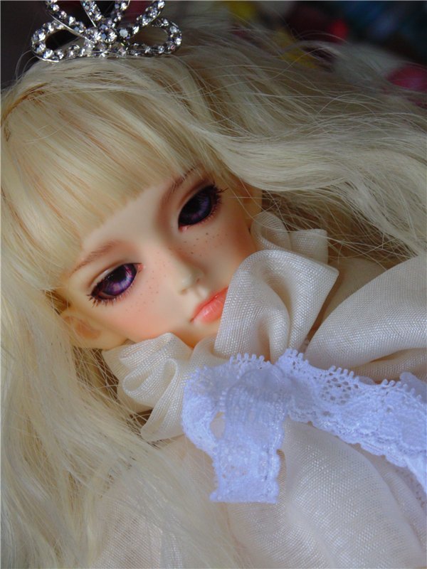 Каждая принцесса желает быть красивой.. или.. Принцесса Облаков примеряет наряд