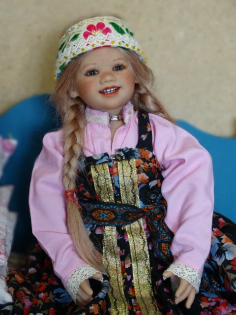 Любимые малышки-химочки в уральских костюмах (фото 10)