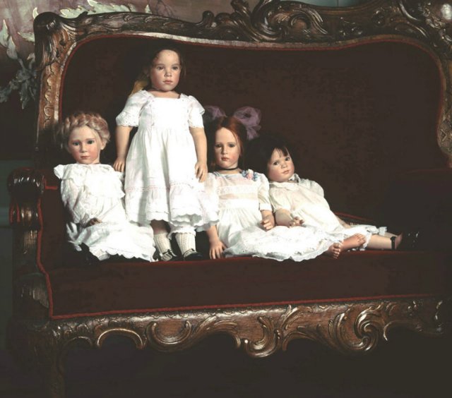 Лица из прошлого или милые барышни от немецкой художницы Sabine Ecshe