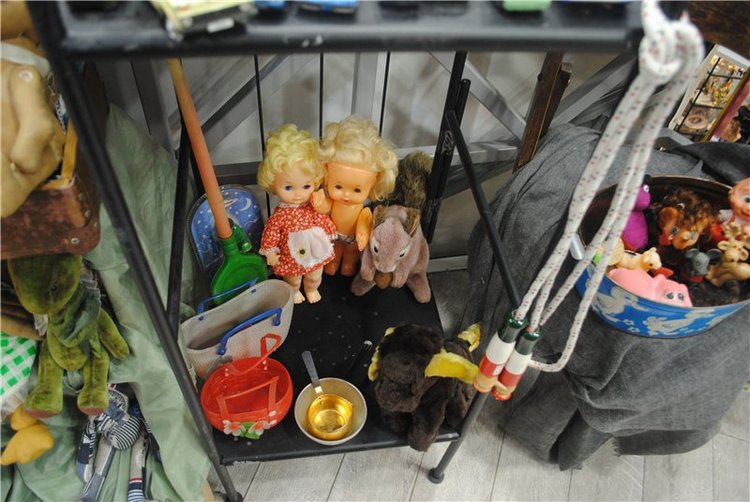 На Тишинку мы пошли – там сокровища нашли. Взгляд на «Блошиный рынок» со второго этажа | Бэйбики На Тишинку мы пошли – там сокровища нашли. Взгляд на «Блошиный рынок» со второго этажа