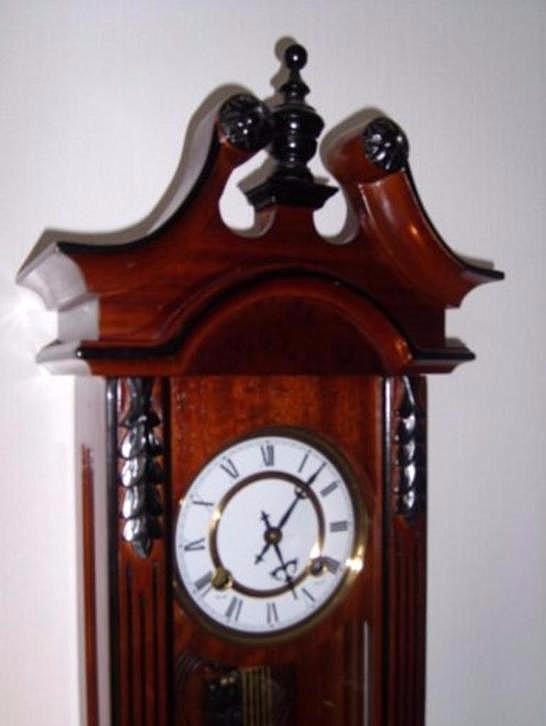 Старинные часы еще идут. Коллекция старинных часов