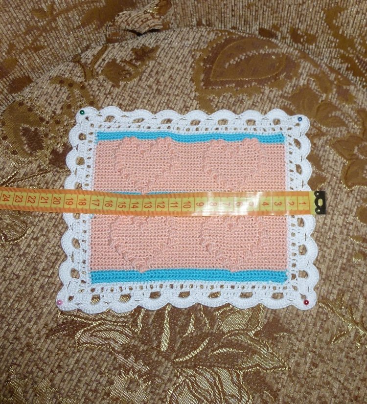 Красивые пледы-одеяльца ручной работы для кукол