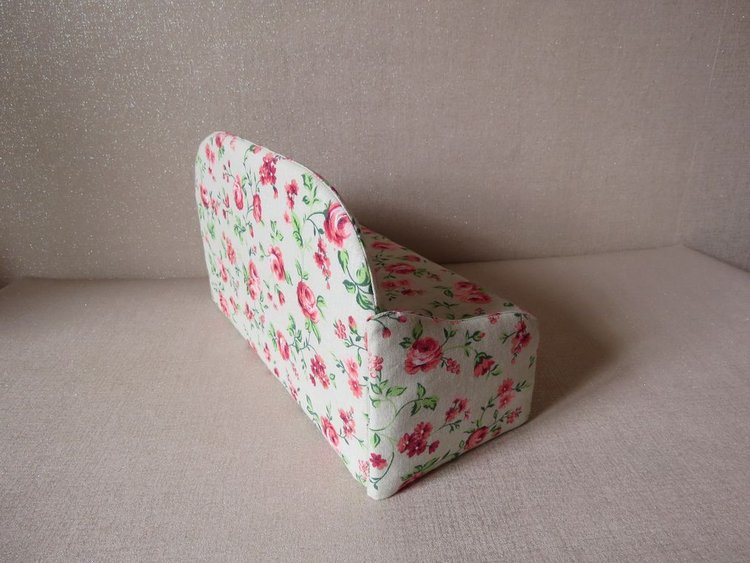 Мой первый опыт создания дивана для кукол (фото 4)