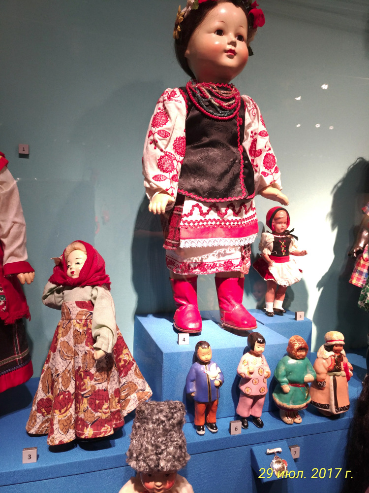 Выставка «Все лучшее – детям. Игрушки 1950–1980 годов из коллекции Сергея Романова». Часть 1