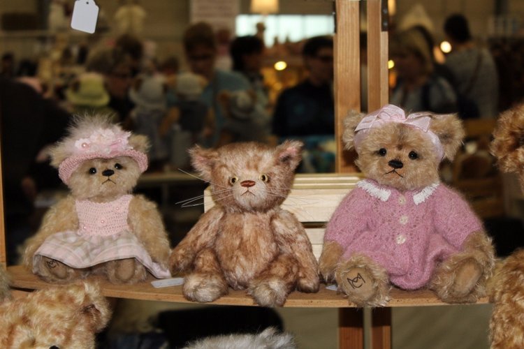 Все на выставку! Продолжение: Куклы и мишки