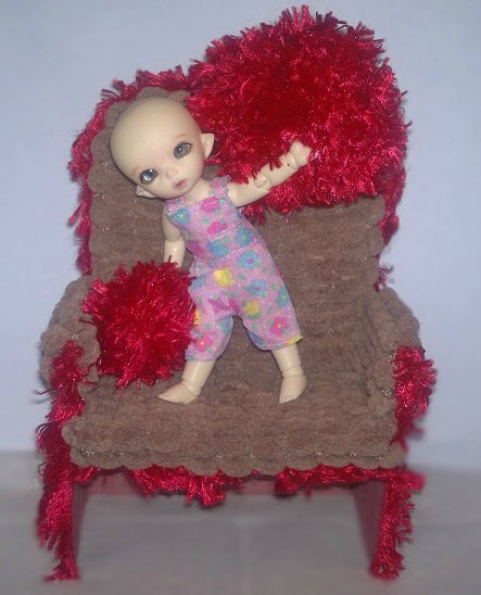 Диванчик для кукол — Мебель для кукол и домиков: фото (фото 6)