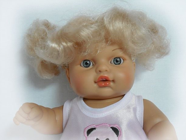 А что это за девочка? А как ее зовут (фото 2)