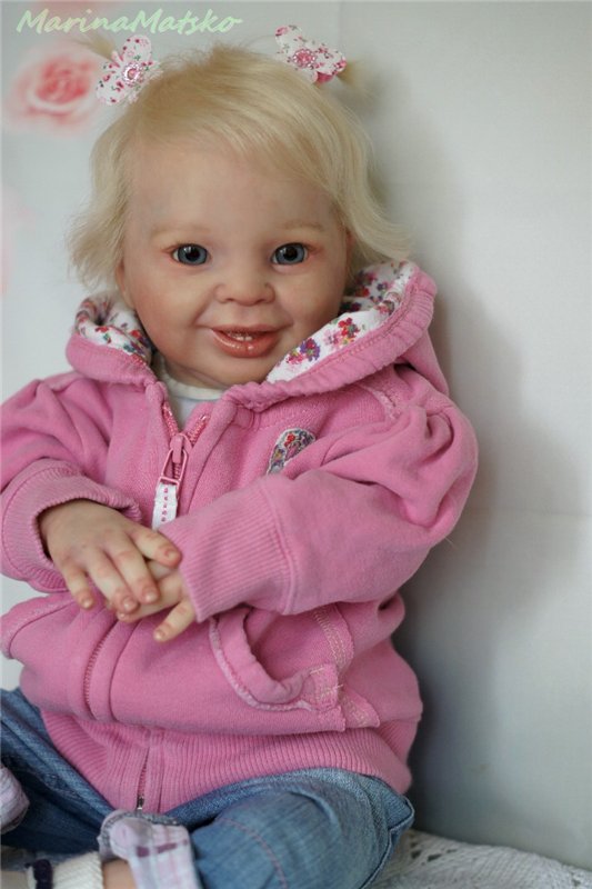 Весёлая хохотушка Маришка. Работа Марины Мацко