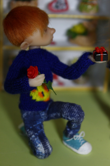 Как Фиби и Остин зиму зимовали. Часть 2: День Святого Валентина, 8 Марта