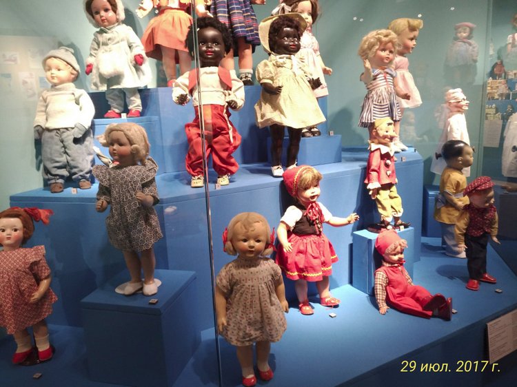 Выставка «Все лучшее – детям. Игрушки 1950–1980 годов из коллекции Сергея Романова». Часть 2