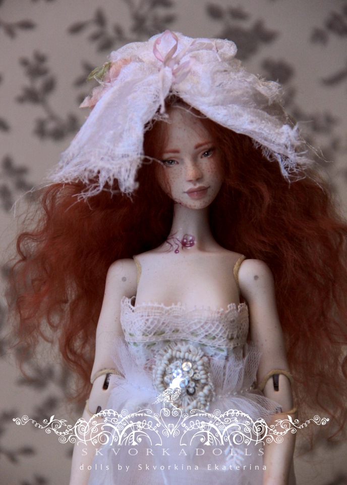 Мия. Фарфоровая шарнирная куколка