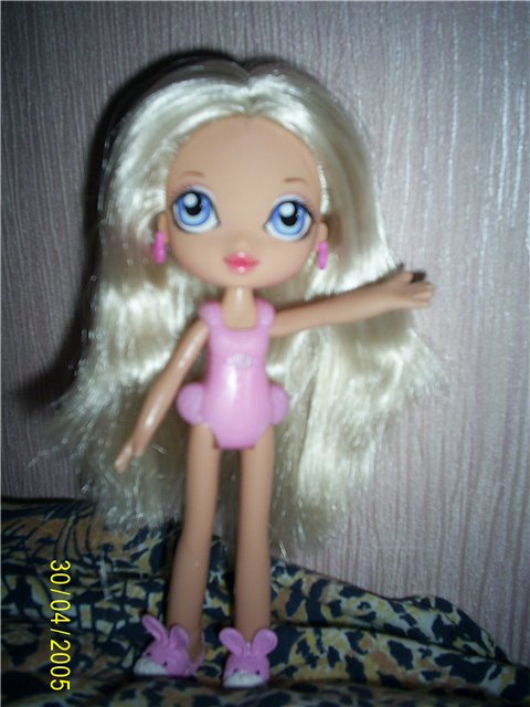 Очаровательный подарок ко дню восьмого марта или малышка Машенька. Кукла братц (фото 3)