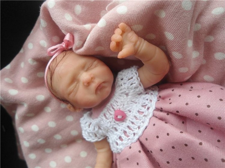 Дюймовочка, авторская кукла своими руками (фото 7)