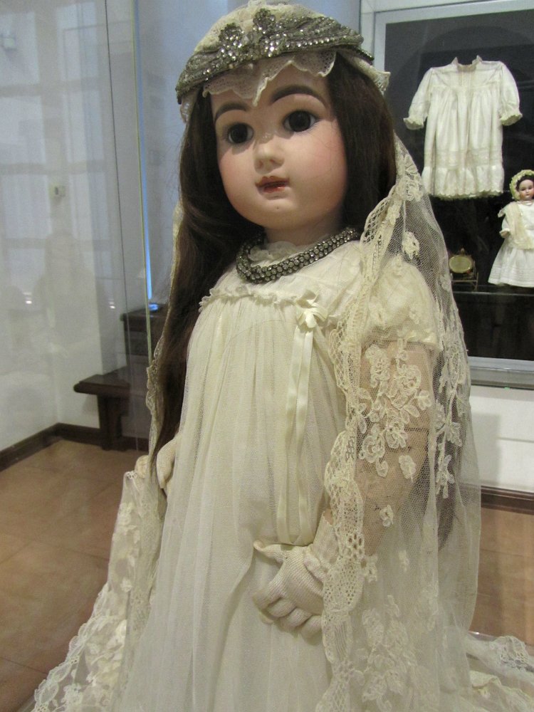 «Мода по-взрослому. Истории из кукольного гардероба» - выставка в Музее-заповеднике «Царицыно» - продолжение - 3-ий зал.