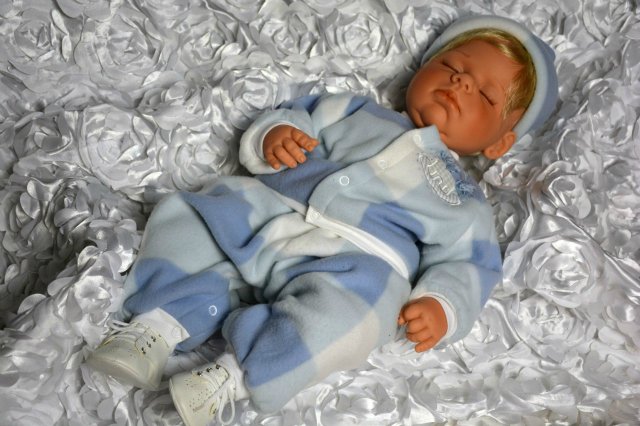 Rock-a-bye - спящее чудо от Lee Middleton