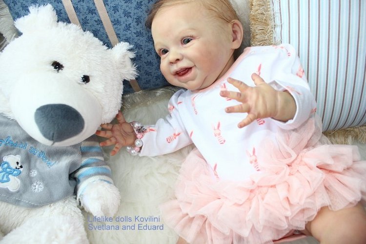 На щечке родинка, а в глазах любовь! Варенька - кукла реборн Ковылиных Светланы и Эдуарда (фото 9)