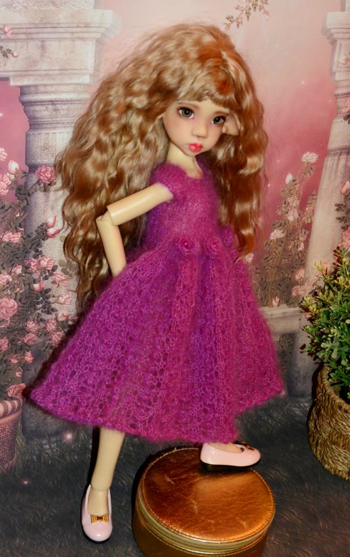 Весеннее обновление. Платья для кукол Kaye Wiggs