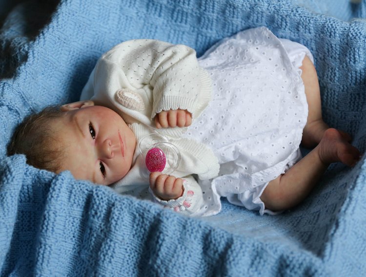 Маленькая кукла реборн Лия из молда ТиныКеви (фото 2)