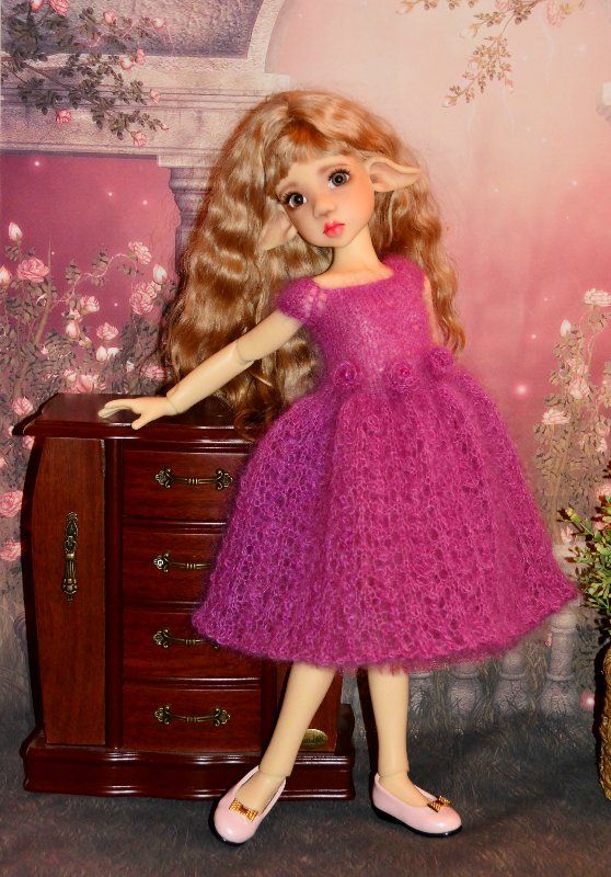 Весеннее обновление. Платья для кукол Kaye Wiggs