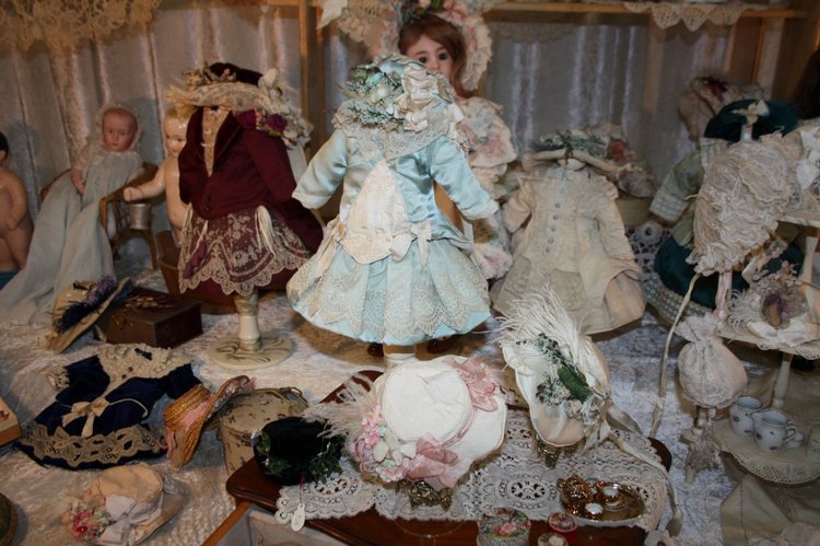 Выставка кукол, мишек тедди, кукольных домиков и миниатюры в Нидерландах 24-25 октября 2015 год. Четвертая часть | Бэйбики Выставка кукол, мишек тедди, кукольных домиков и миниатюры в Нидерландах 24-25 октября 2015 год. Четвертая часть (фото 7)