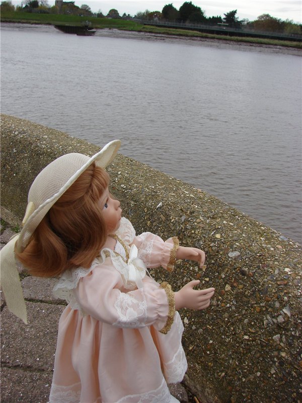 Кукла в шляпке или как я выбирала фото к конкурсу | Бэйбики Кукла в шляпке или как я выбирала фото к конкурсу