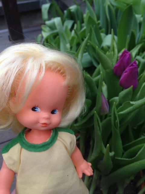 Фотосессия куклы ГДР Косолапки в Аптекарском огороде (фото 8)