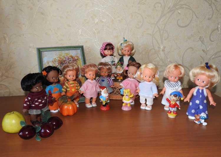 Заманчивое увлечение. Маленькие куколки ГДР - косолапки, 17 см, кто они