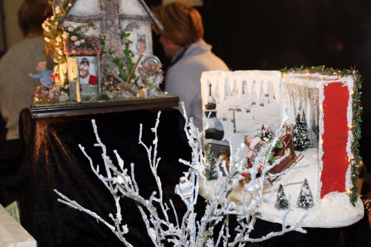 Все на выставку! Кукольные домики и миниатюра