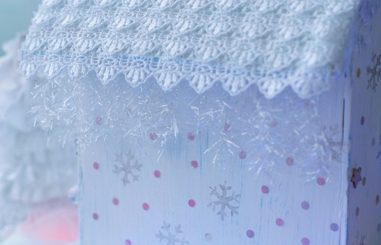 Снежный домик для Новогоднего интерьера (фото 6)