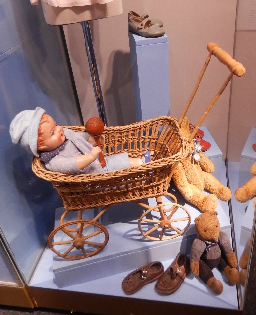 "Другое детство". Выставка в Коломенском. Часть 2 | Бэйбики "Другое детство". Выставка в Коломенском. Часть 2