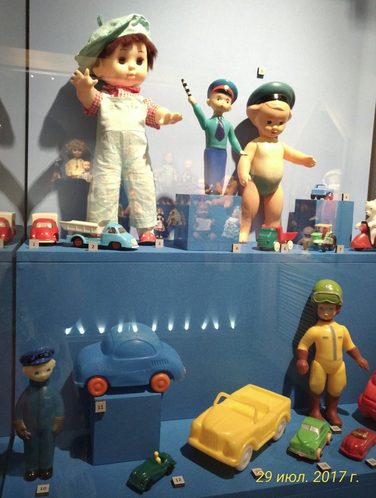 Выставка «Все лучшее – детям. Игрушки 1950–1980 годов из коллекции Сергея Романова». Часть 2