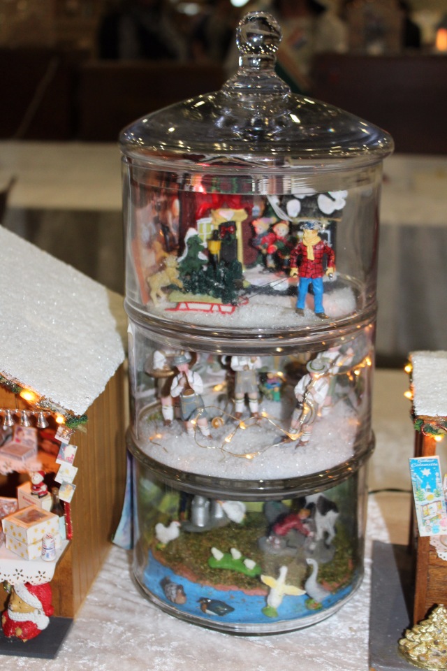 Все на выставку! Кукольные домики и миниатюра