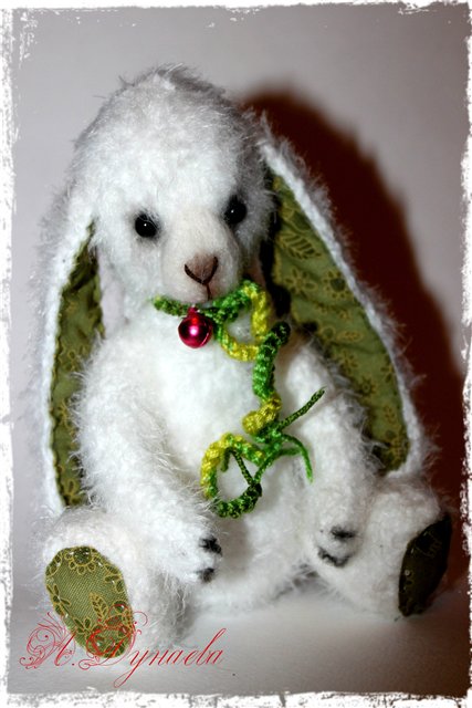 Зай - игрушка вязанная крючком (фото 2)