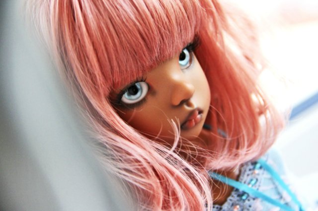 В роли моделей Ларисса дарк и Лайла тан