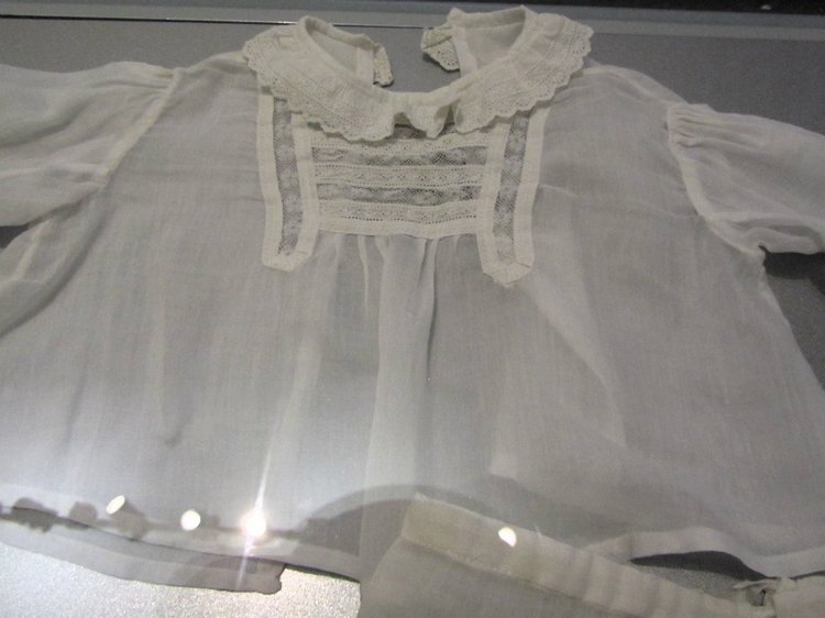 «Мода по-взрослому. Истории из кукольного гардероба» - выставка в Музее-заповеднике «Царицыно» - продолжение - детали. Часть