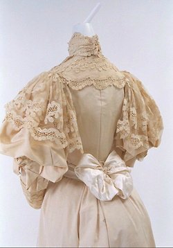 Для тех, кто в поиске или Каждый охотник желает знать. Викторианские и эдвардианские наряды