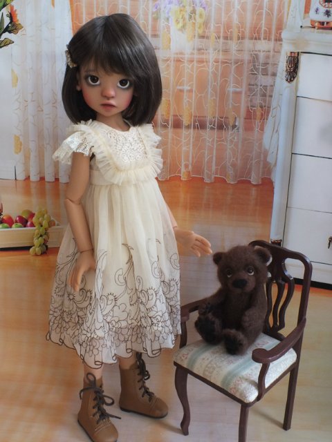 Моя тановая Иззи, Kaye Wiggs