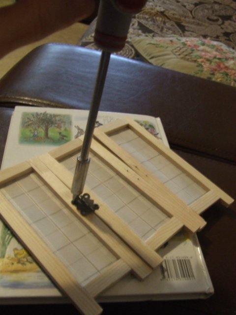 Мастер-класс "Создание ширмы для кукольного румбокса масштаба 1:12"