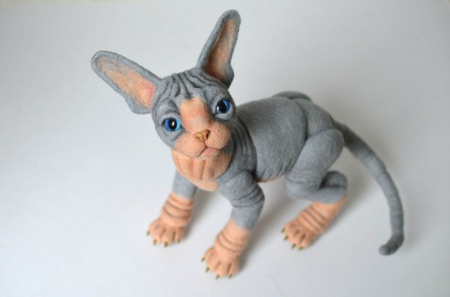 Сфинксенок. Игрушка валянием из шерсти своими руками (фото 9)