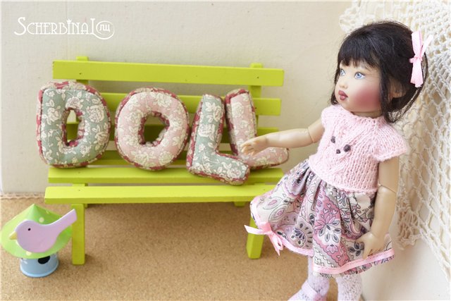 Куклы и подушки-буквы: о том, как гармонично вписать куклу в интерьер комнаты