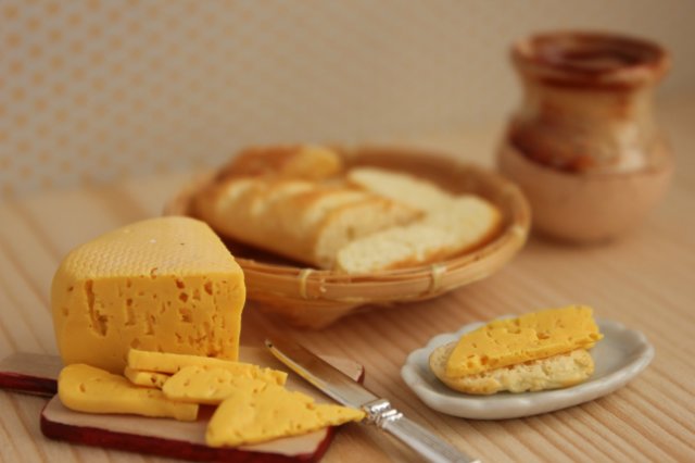 Кукольная еда из "Фимо" — Аксессуары для кукол своими руками: идеи (фото 3)