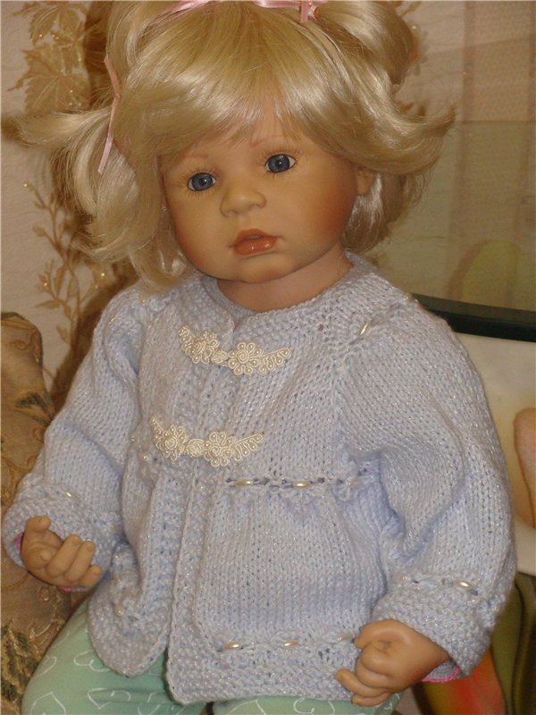 Наш первый с Мари, робкий выход в свет