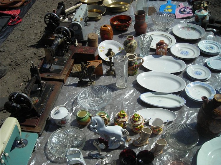 Барахолка - с нами рядом. Мы ее окинем взглядом | Бэйбики Барахолка - с нами рядом. Мы ее окинем взглядом