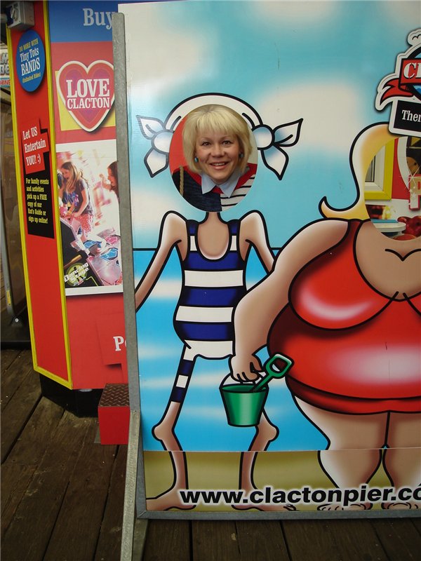 Кла́ктон-он-Си́ курортный городок около моря