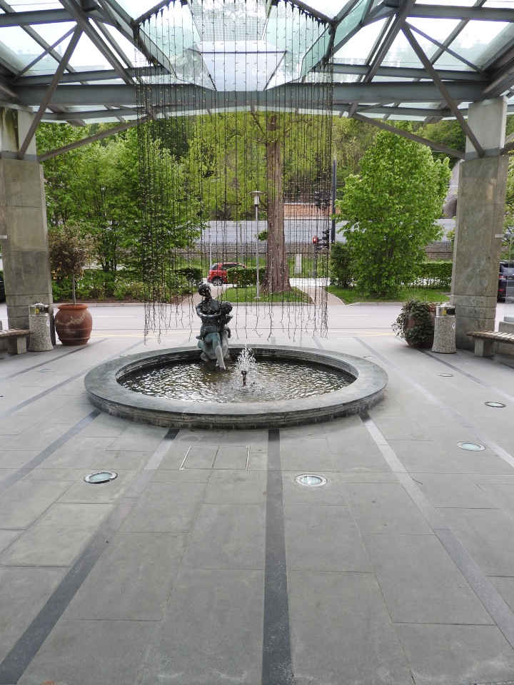 Словения, Светланка и маленький «герой» в одном ботинке