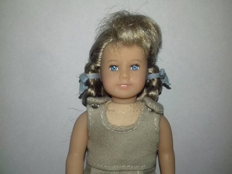 Обзор кукол мини American girl. Часть 6. Кэролайн Абботт и Габриэла Макбрайд (фото 4)