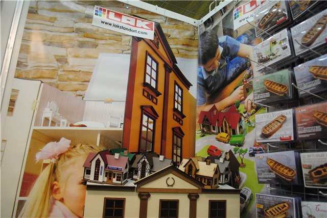 Выставка на Тишинке - Атмосфера творчества - 2014